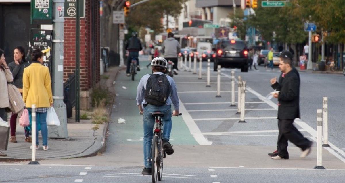 Segregated cycle lanes outlet